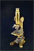 005) Antikes Mikroskop